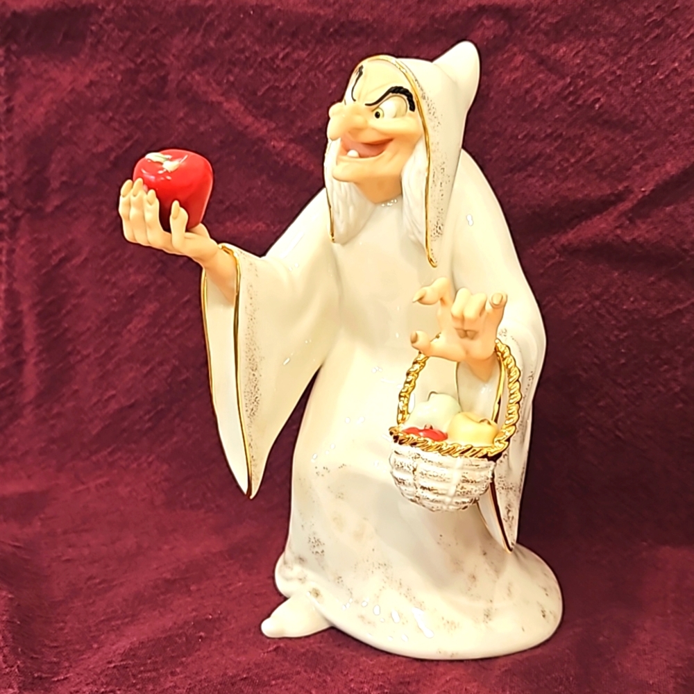 Lenox Disney ShowcasePorcelain figurine.  "TRY AN APPLE DEARY"  from Snow White.